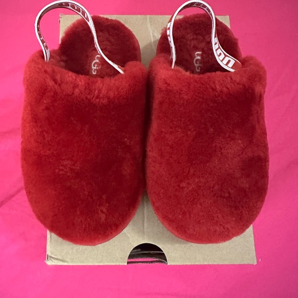 Toddler Ugg slippers - Picture 2 of 2